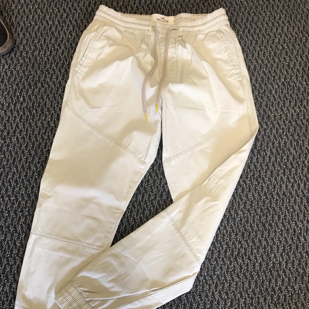 Hollister joggers